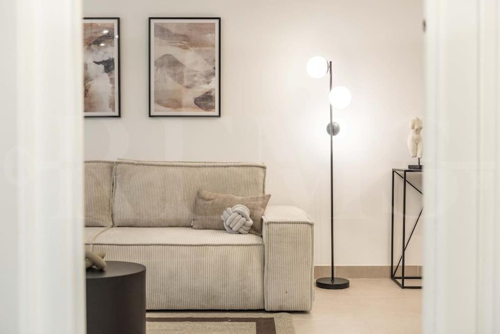 Modern Apartment With Patio & Parking By Rems 马拉加 外观 照片