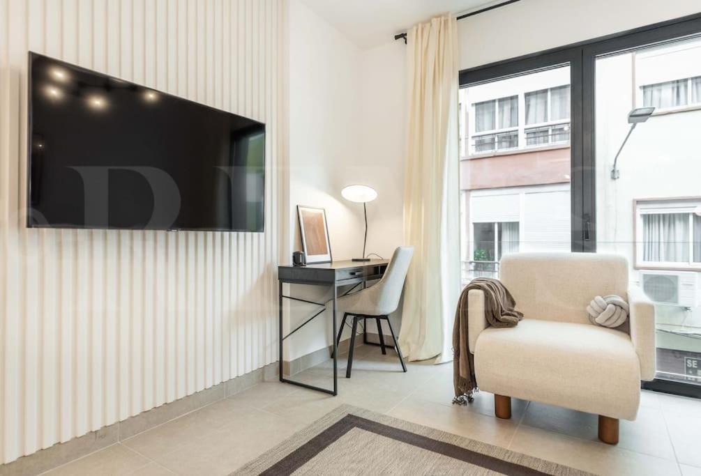 Modern Apartment With Patio & Parking By Rems 马拉加 外观 照片