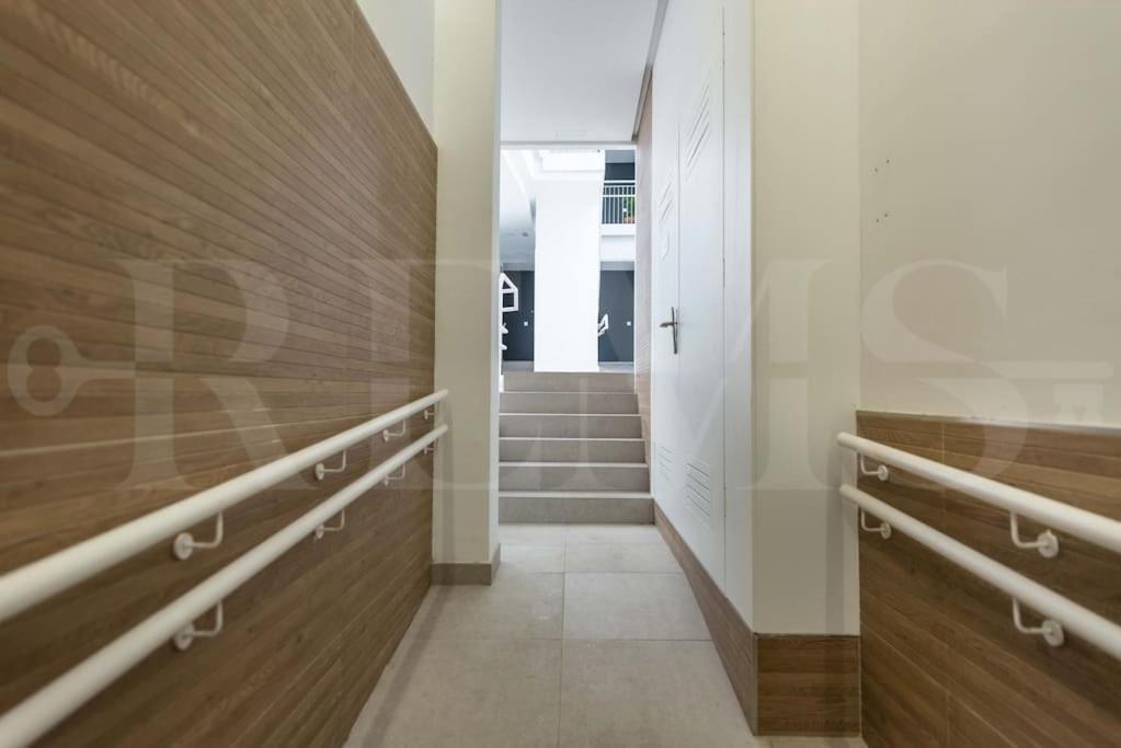 Modern Apartment With Patio & Parking By Rems 马拉加 外观 照片